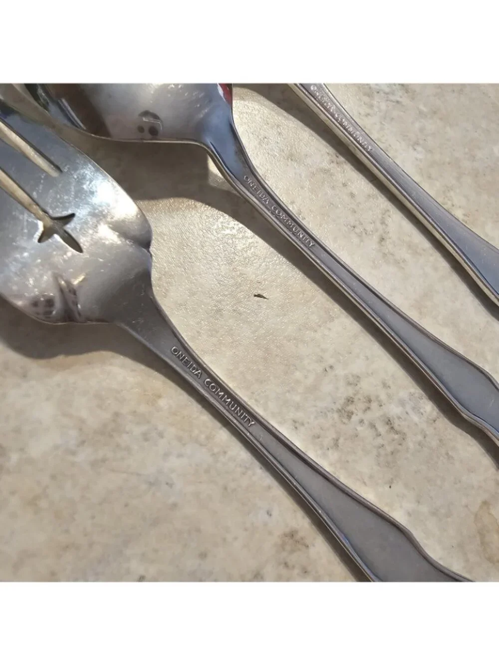 Oneida Fredericksburg Silverplate Set Salad Dinner Fork Soup Spoon 1968 vintage
